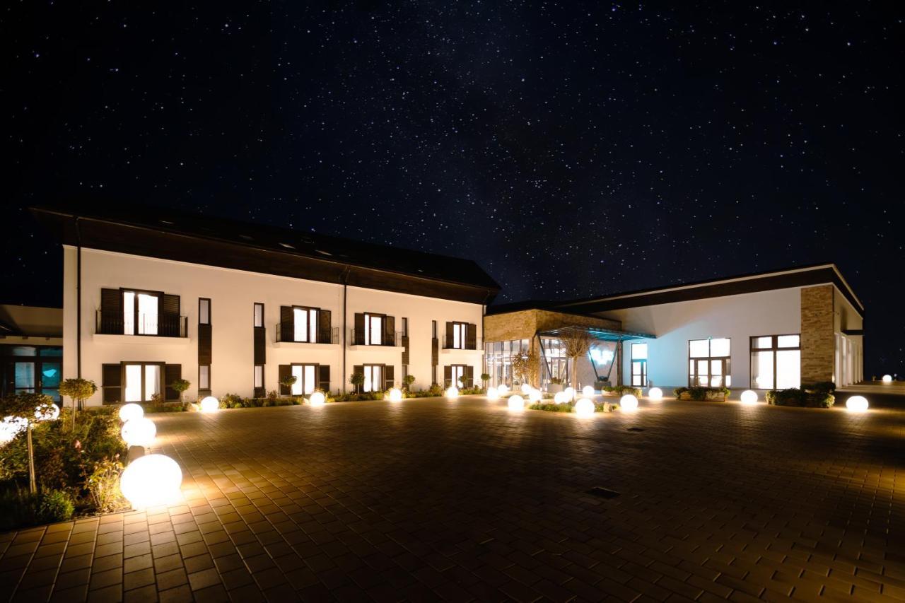 Crama Jelna Resort & Spa Orheiu Bistriţei Zewnętrze zdjęcie