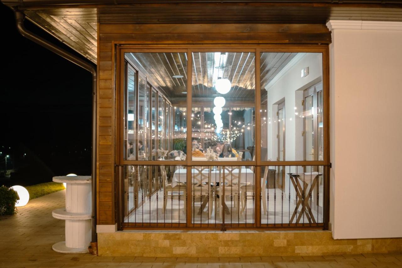 Crama Jelna Resort & Spa Orheiu Bistriţei Zewnętrze zdjęcie